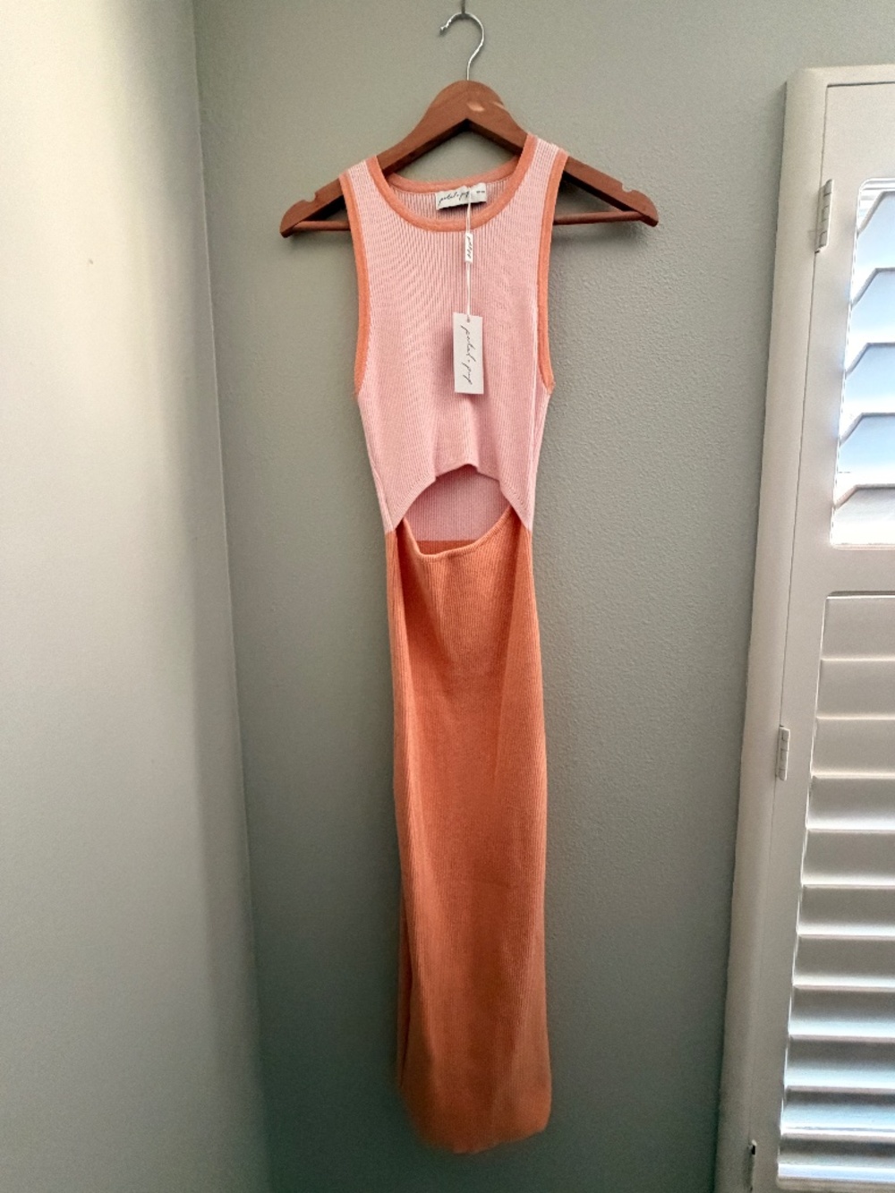 NWT Petal + Pup Pink & Peach Colorblock Knit Maxi Dress Size M